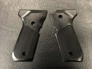 ウッドグリップ U.S.M9/M9A1(チェッカー/ブラック) [AWG-416]