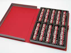 赤色の10両用車両ケースB(ダークグレーウレタン) [YP-582]