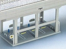 複線高架橋脚ガード下駐車場 [4106]